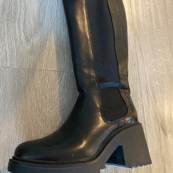 Knee high black boots chunky heels size 6 US - Picture 4 of 6